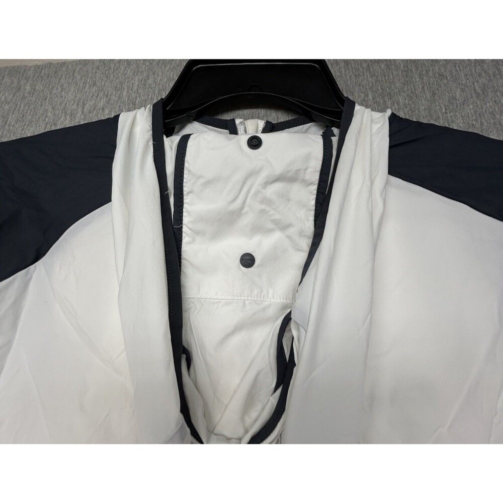 Brooks Carbonite Women's SIZE LARGE Icy Grey Neon Black-nightlife Visible Jacket - Picture 5 of 7
